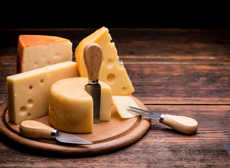 Жительница Волгограда пожаловалась на некачественный сыр из «Магнита»